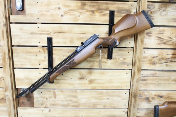 Pre-Owned Air Arms Right Handed S410F Classic .177 Beech | Mint Condition - Image 2