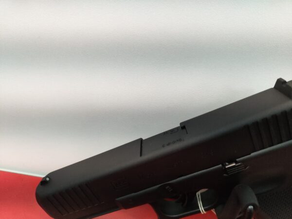 Pre-Owned GLOCK 17 GEN5 .177 Air Pistol - Image 3