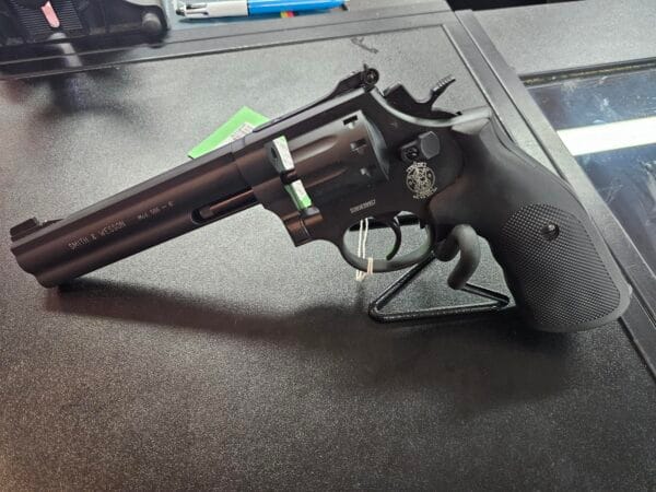 Pre-Owned Smith & Wesson 586 6" - Image 2