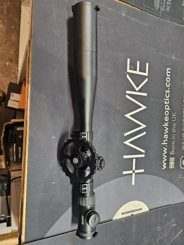 Pre-Owned Hawke Airmax 8-32x50